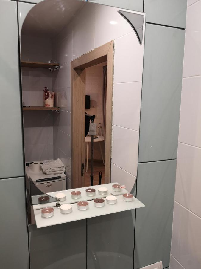 Freedom Apartment On Bazarna Str Лвив Екстериор снимка